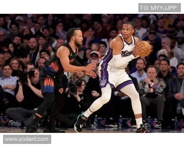 尼克斯118-109打败雄鹿晋级杯赛淘汰赛，布伦森37分，字母空砍30+15+8